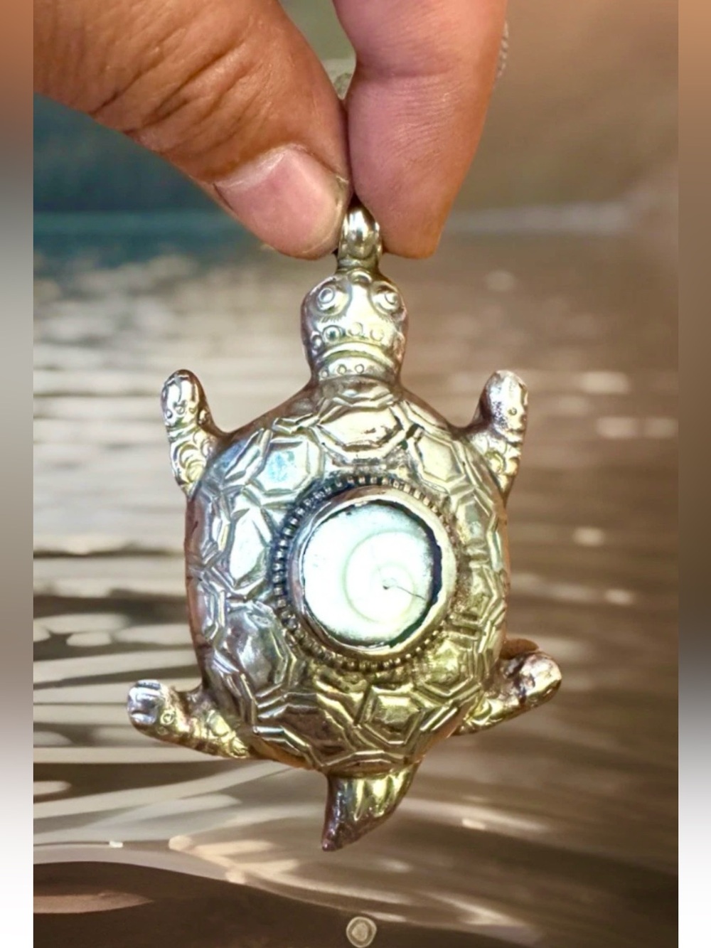 Vintage Handcrafted Turtle Pendant With Conch Stone,Set In Silver Carving,36gram